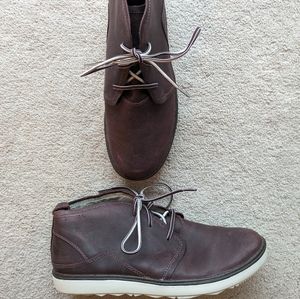 NEW Merrell Around Town Huckleberry ankle boots / shoes W11